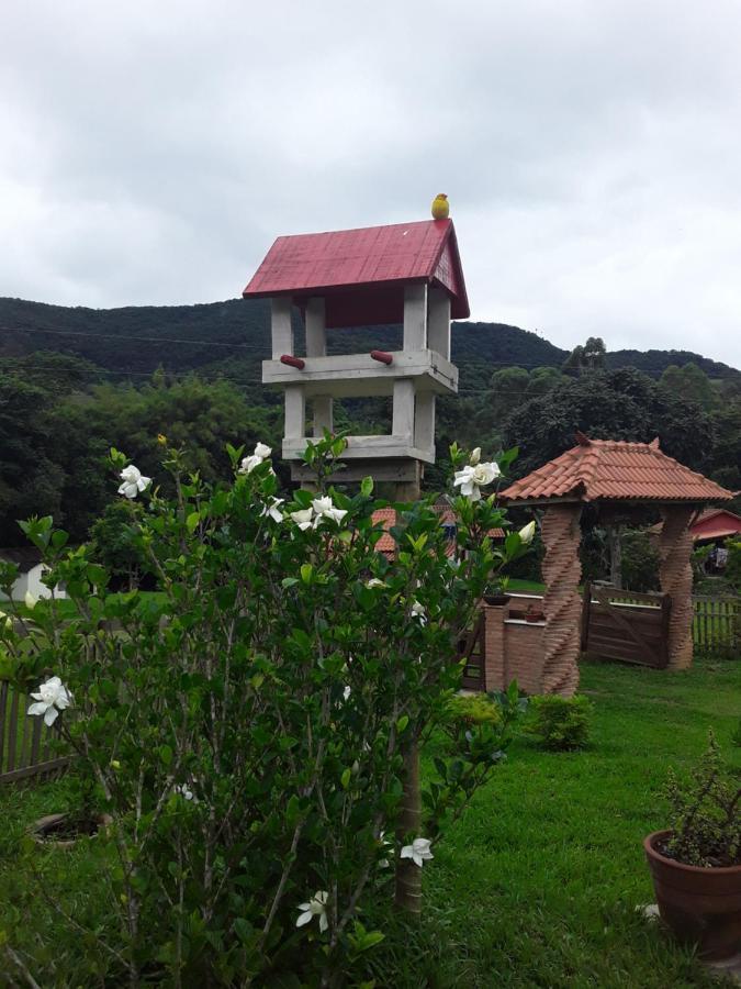 Recanto das Flores São Tomé das Letras Exterior foto